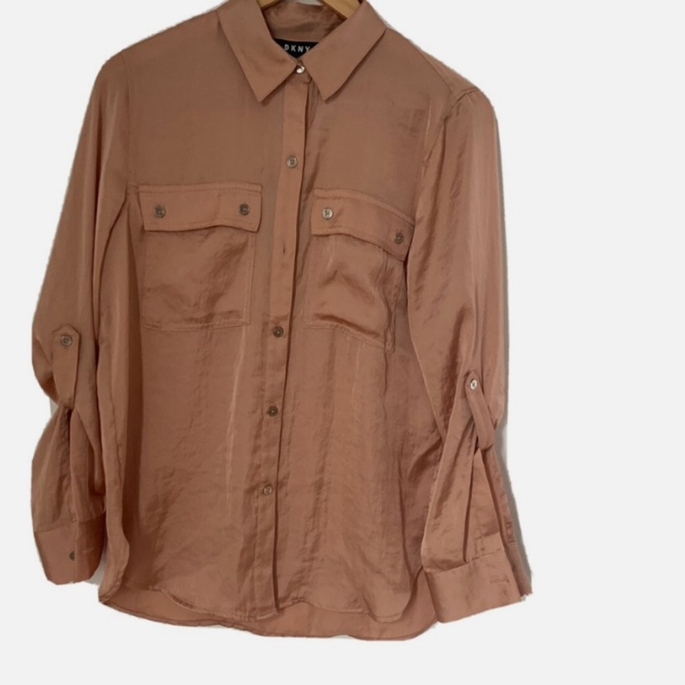 DKNY  silky feel blouse brand new

#J